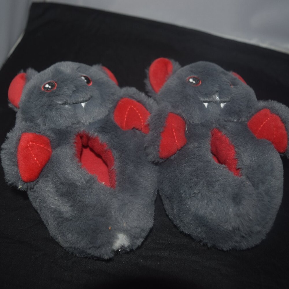 Kids Halloween Bat Slippers from Way to Celebrate XS